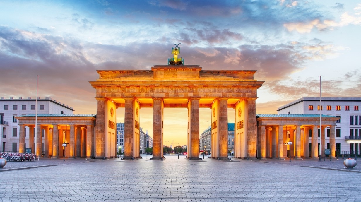 image of Berlin's Brandenburg Gates at sunrise