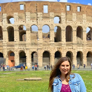 Ella Endorf in Italy