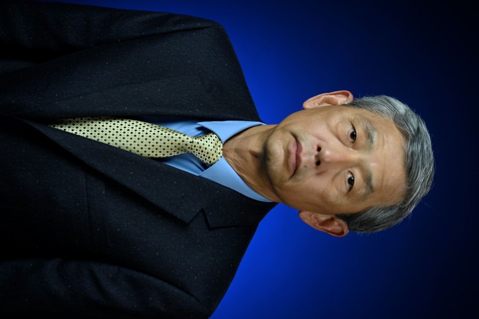 portrait of Mark Chen