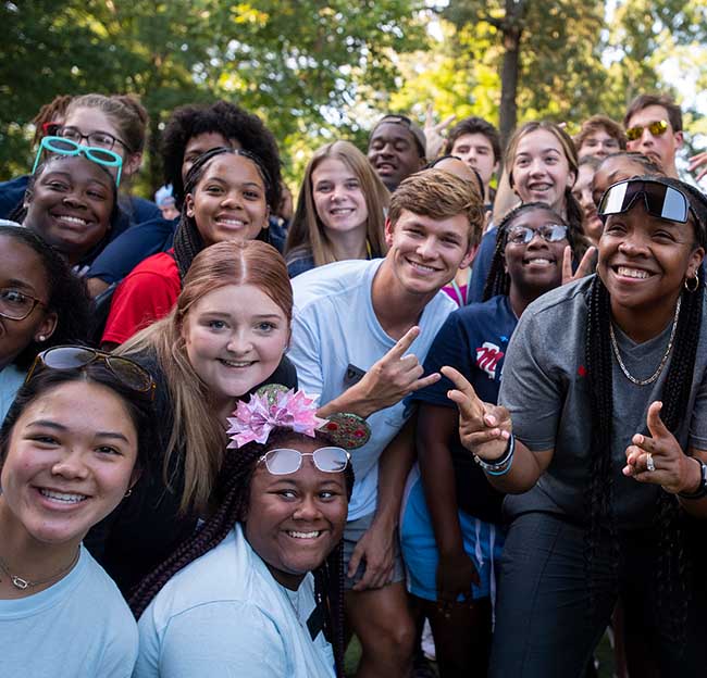 Ole Miss students gather for a group photo in the Circle.